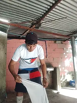 HOTRAINYGOLDEN 网络视讯表演