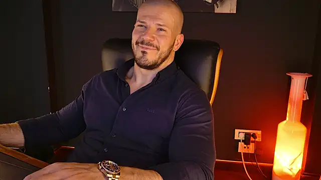 AngeloEric Adlı Modelin Canlı XXX Sohbeti