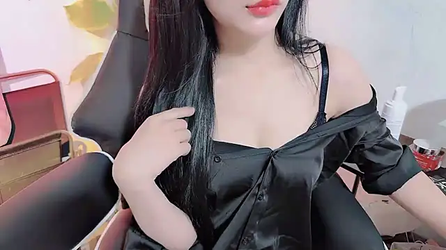 Bino119 Adlı Modelin Canlı XXX Sohbeti