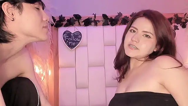 Daphne_And_RogerのライブXXXチャット