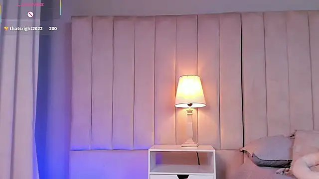 Онлайн чат XXX Elise_Diamond