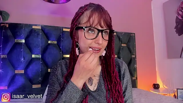 Velvet_Dreamss: онлайн-секс-чат