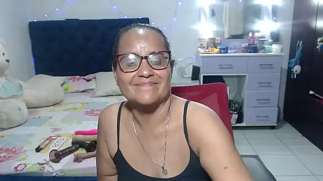 pervert_mommy_'s Live XXX Chat