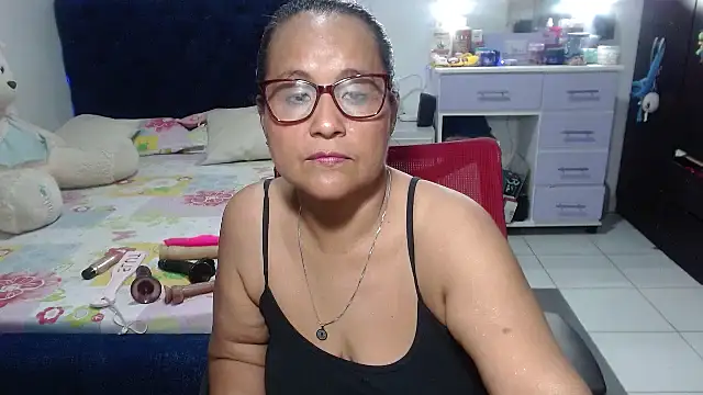 pervert_mommy_ – Live XXX-chat