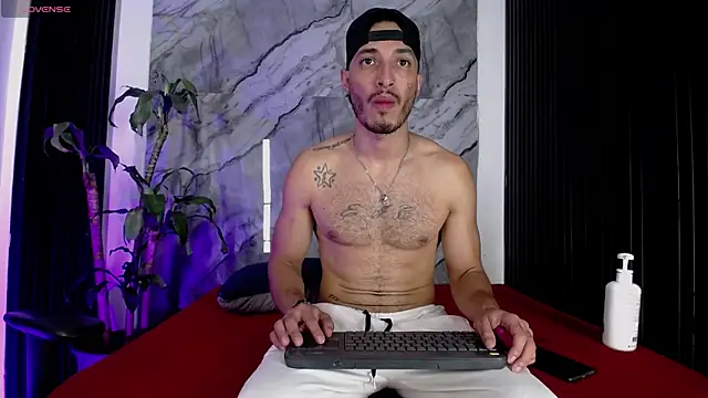 دردشة Grant_Irons الجنسية المباشرة