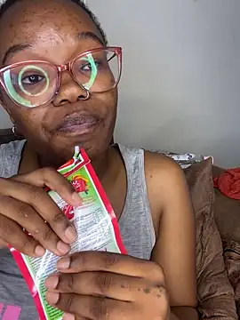 YummyMelanin117's Webcam Show