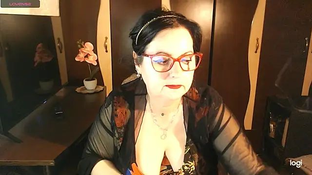 exiMIlfのライブXXXチャット