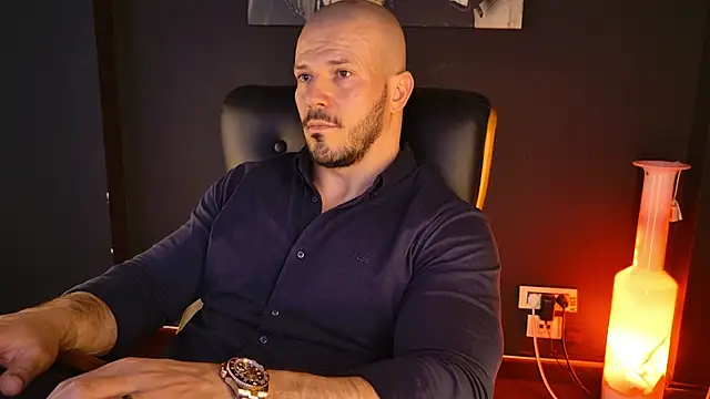 AngeloEric Chat XXX in diretta