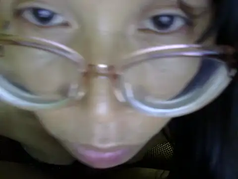 TinderellaのライブXXXチャット