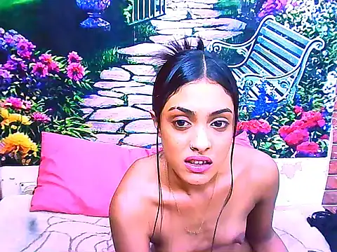 Chat XXX en directo de IndianPretty14u2Luv