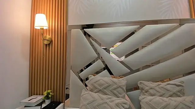 Eimy_Curvy: απευθείας συνομιλία ΧΧΧ