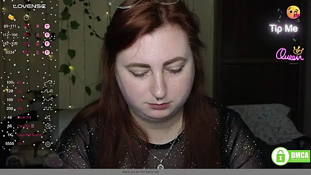 Chat +18 de Alicia_love00 ao vivo