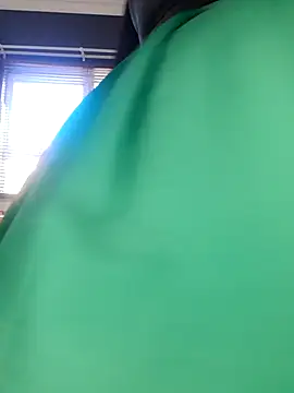 SWEETDOLLY29XXのライブXXXチャット