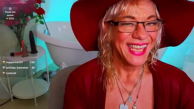AnittaHarris_ élő XXX-chatje