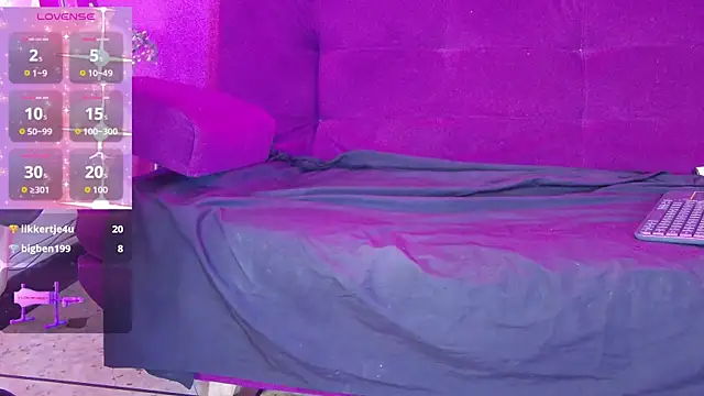 Daliana_Gounbolt Show in webcam