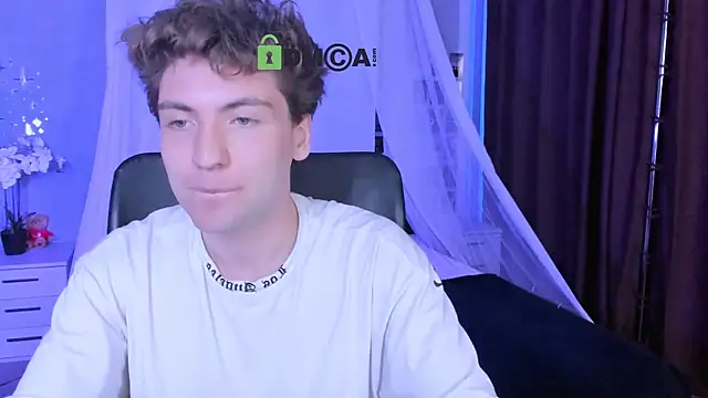 Show modela joseph_bear_ na web-kameri