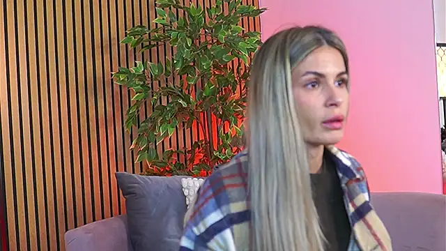 Avril_Cyrus Live XXX-chat