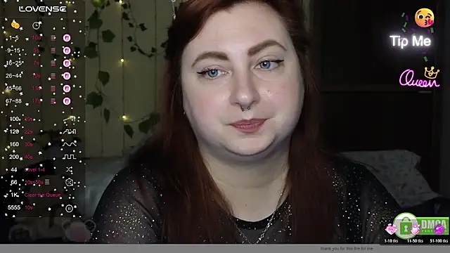 Chat +18 de Alicia_love00 ao vivo