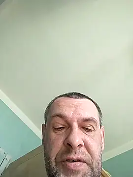 Andrzej-M লাইভ XXX চ্যাট