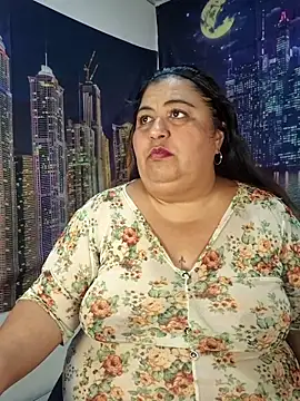 curvy_diva_: онлайн-секс-чат