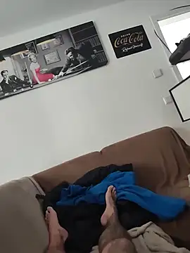 Bennygerner1991: διαδικτυακό σόου στην κάμερα