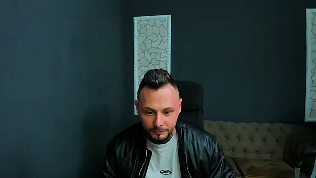 BrianHunts élő XXX-chatje