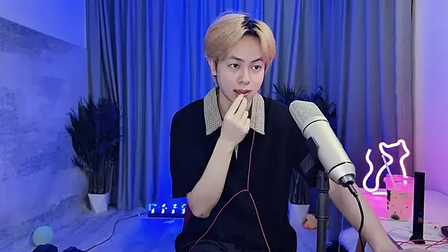 hafabva élő XXX-chatje