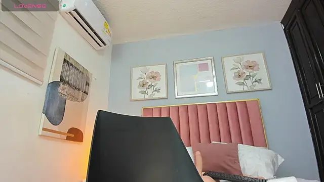 MarianaScott_'s Live XXX Chat