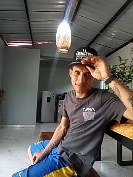 Abel-09x's Live XXX Chat