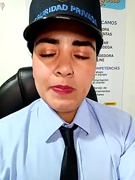 Czat XXX na żywo – MAYE__13