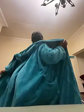 Show modela xXXSexyamazon na web-kameri