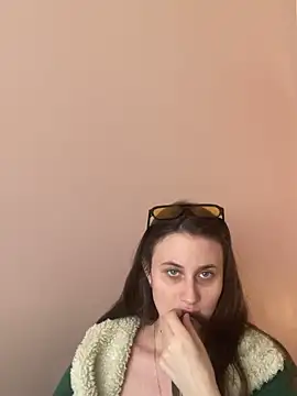 Flossy_Vettie Adlı Modelin Canlı XXX Sohbeti