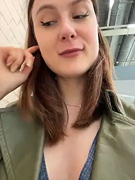 Chat XXX en directo de Dina_Tease