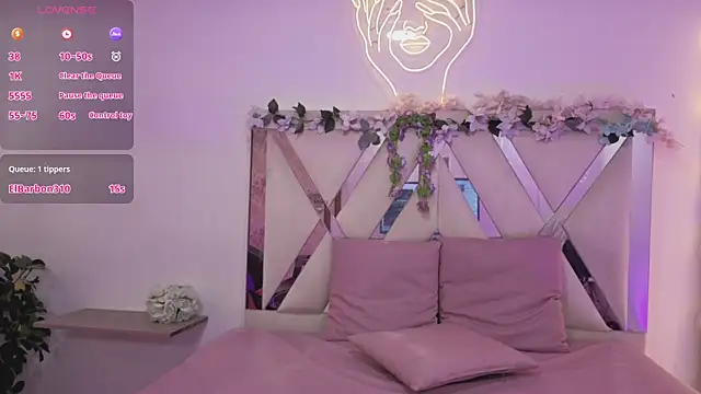 ZURY_TAY's Live XXX Chat