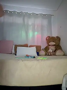 Foxylisafloresのウェブカメラショー