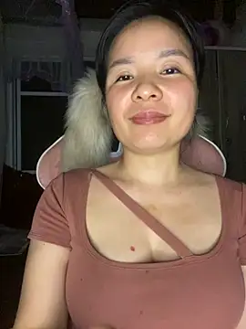 Ivy_Trix2's Live XXX Chat