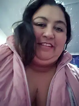 curvy_diva_ Adlı Modelin Canlı XXX Sohbeti