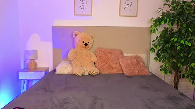 Hottie_miaa Show Webcam