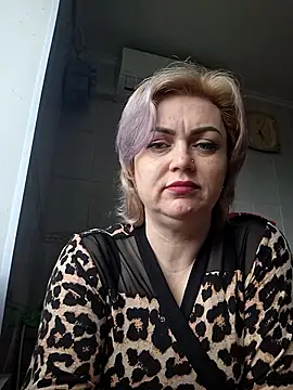 SylvieGold453 Live XXX-chat