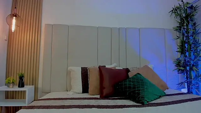 Victoria_Rosee: онлайн-секс-чат