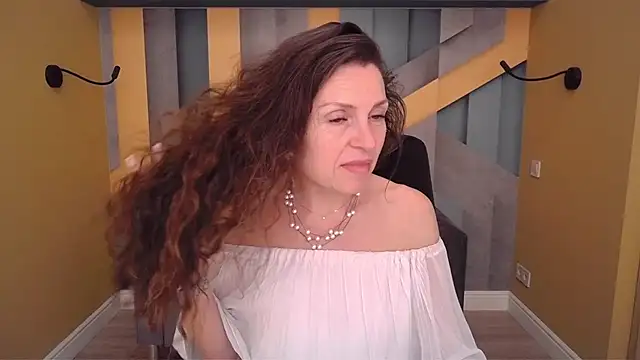 EllaLong Chat XXX live