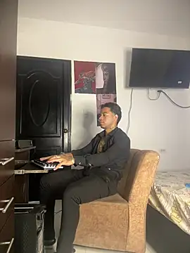 Kenny_romano: απευθείας συνομιλία ΧΧΧ