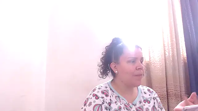 แชท XXX สดของ agathamiller01