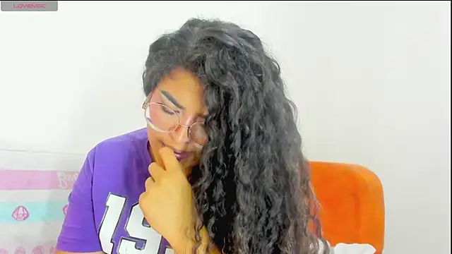 Chatroom XXX en direct de moana_taylor