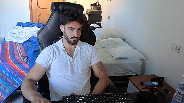 Al3xox02 Show Webcam