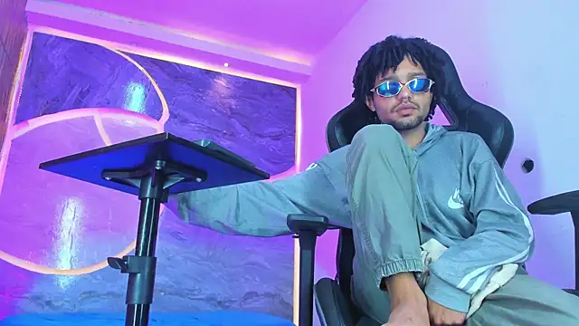 Chat +18 de Josh_Hot_Sex ao vivo