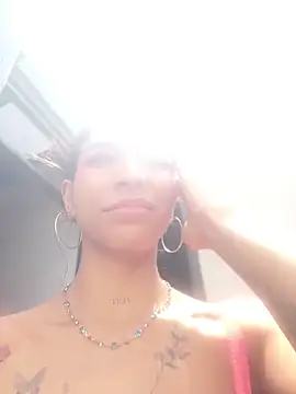 Chat XXX en directo de LauraAristizabal