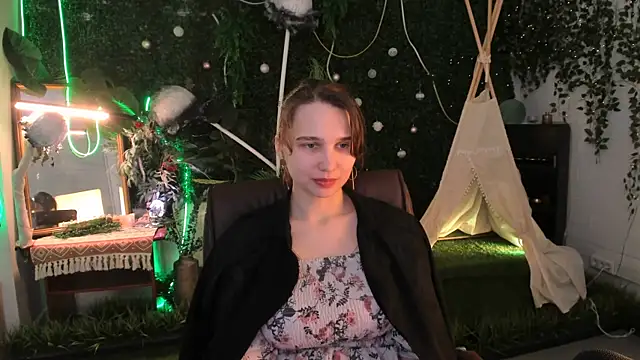 Chat +18 de TessaMill ao vivo