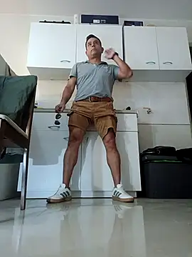 chicoguapo8 在線直播表演