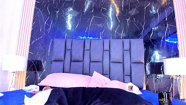 BustyGlow Obrolan Langsung XXX